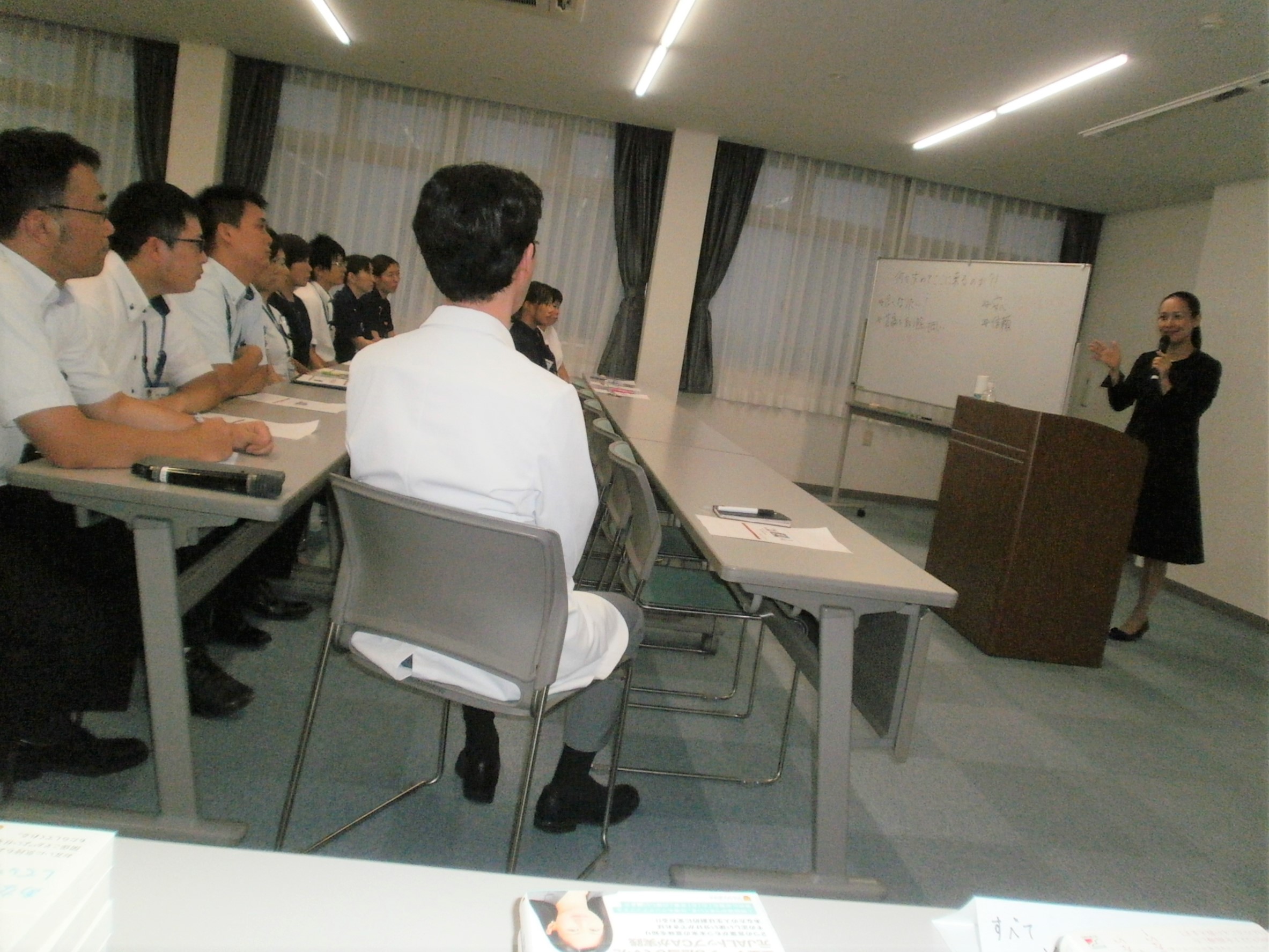 病院での講演