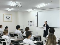 串かつだるま様接客マナー研修