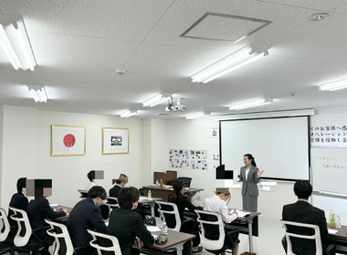 大手飲食チェーン店2年目社員向け接客マナー研修